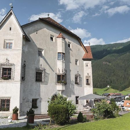 Ansitz Heufler Hotel Rasun di Sopra Exterior foto